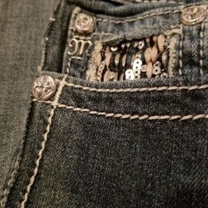 Miss Me Skinny Jeans EUC Pink details